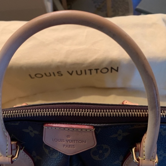 Authentic Louis Vuitton Boetie MM monogram bag like new - Picture 3 of 10